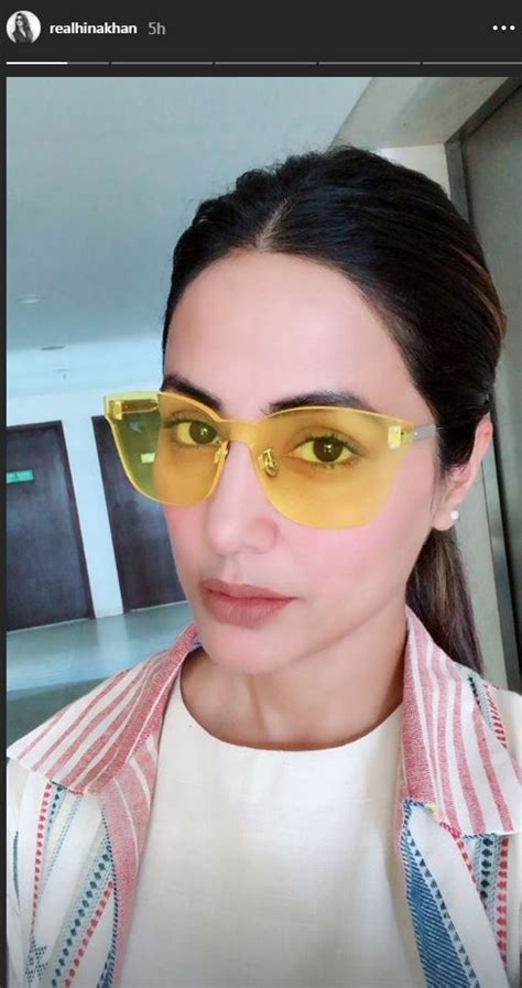 Bigg Boss Contestant And Komolika Of Kasautii Zindagii Kay Hina Khan Looks Hot As She Flaunts