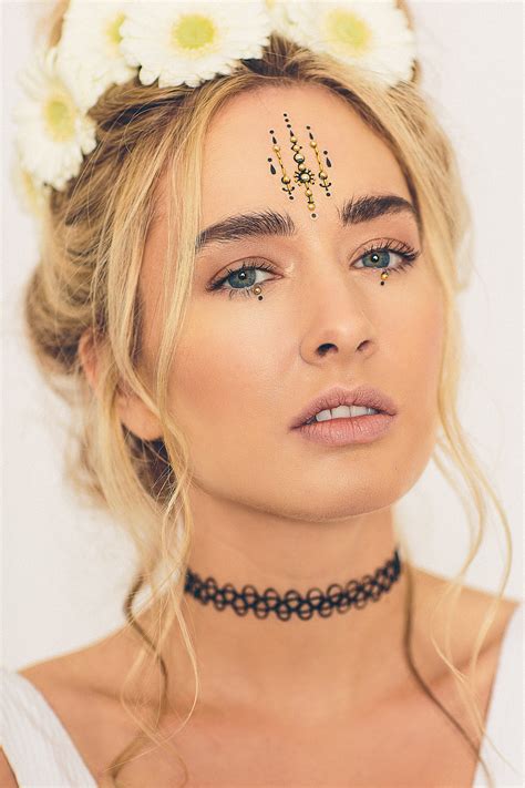 Alternative bridal makeup inspiration – Amara Wedding Journal | Pamela
