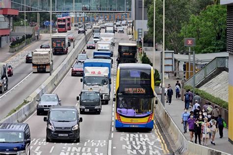 香港政府新聞網 撞到貓狗須停車新規定星期日生效