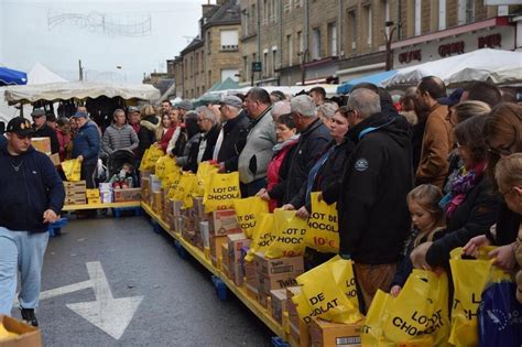 Le public présent à Saint Hilaire du Harcouët pour le premier jour de