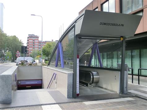 Domodossola Metro Station (Milan, 2015) | Structurae