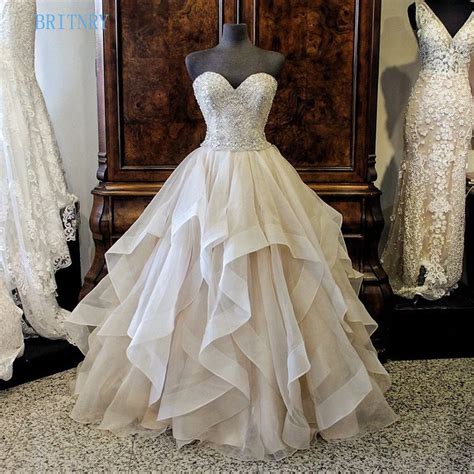 Luxury Beading Wedding Dress Sweetheart Crystal Ruffles Ball Gown