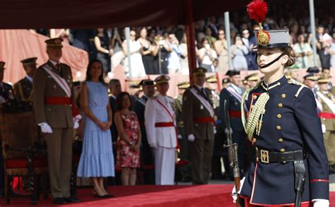 Las Palabras Del Rey Felipe Vi A Leonor Y El Orgullo De La Reina Letizia En La Jura De Bandera