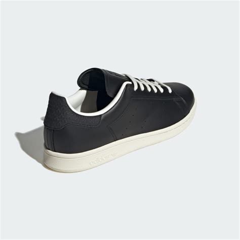 adidas Stan Smith Shoes - Black | adidas KE