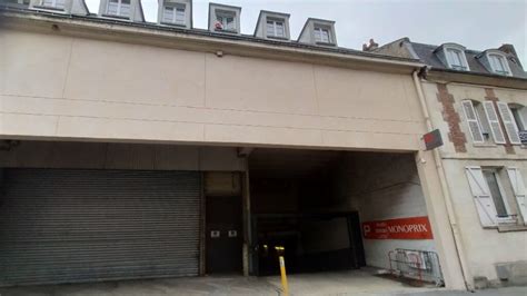 Compiègne Les individus armés chassaient les pigeons du parking