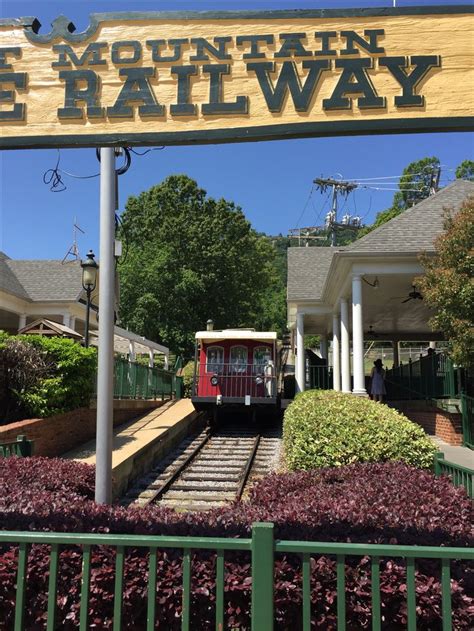 Incline Railway, Lookout Mountain -- the world's steepest incline ...