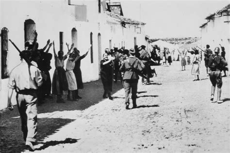 Spanish Civil War 50 Powerful Photos Of The Horrific Conflict