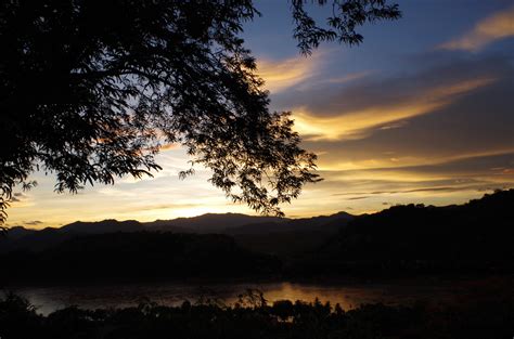 Atardecer Desde El Monte Phou Si Sunset From Mount Phou Si Luang