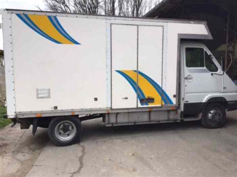 Camion D Assistance Renault Master Atelier Pi Ces Et Voitures De