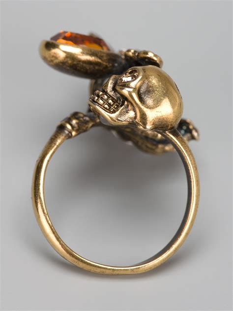 Alexander McQueen Wrap Around Skull Ring In Metallic Lyst