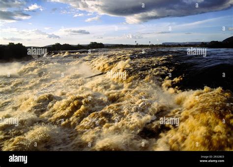 Rapidos De Mayupa Rio Carrao Laguna De Canaima Parque Nacional