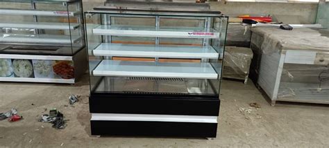 Metal Hot Display Counter For Bakery At Number In Guwahati ID