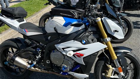 Bmw S1000r Vs Bmw S1000xr Quick Short Drags Youtube