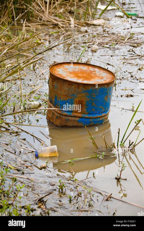 Déchet Toxique Banque De Photographies Et D’images à Haute Résolution Alamy