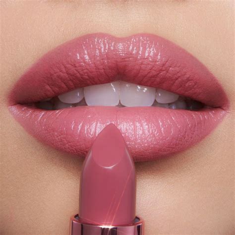 Charlotte Tilbury New Hollywood Beauty Icon Lipstick Kissing Rose To Fame In 2024