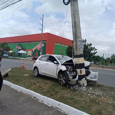 Dois Acidentes Poste Marcaram A Manh De S Bado Em Aracaju F