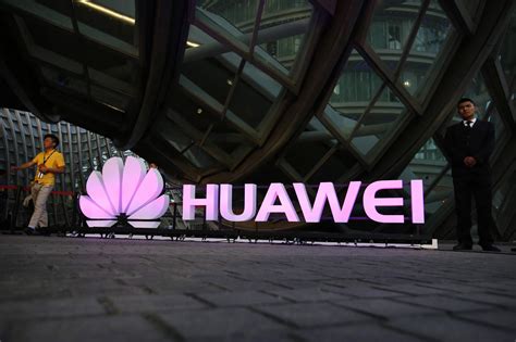 Presenta Huawei Veh Culo Modificado Con Su Tecnolog A Para Ser Aut Nomo