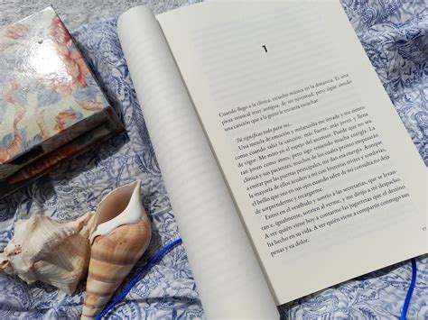 ExcentriKs: Reseña: La chica de la ventana, Gülseren Budayicouglu