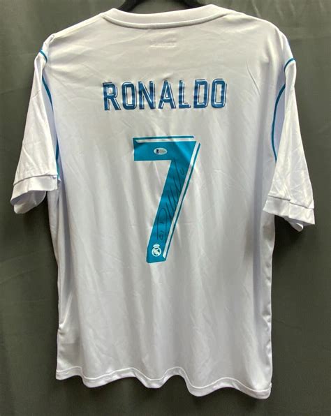 Cristiano Ronaldo Signed Real Madrid Jersey Auto Beckett Witnessed COA Sz L (2) | #4663888879