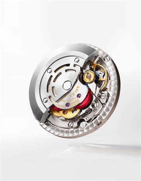 Oyster Perpetual - Timeless form and function | Rolex®