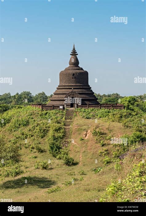 Myatazaung Pagoda Mrauk U Burma Myanmar Stock Photo Alamy