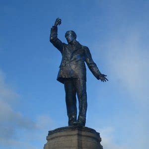 EDWARD CARSON STATUE - Upper Newtownards Road, Belfast, United Kingdom ...