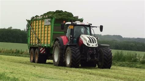 Gras 2018 Loonbedrijf Hartmann New Holland FR9060 Steyr 6300