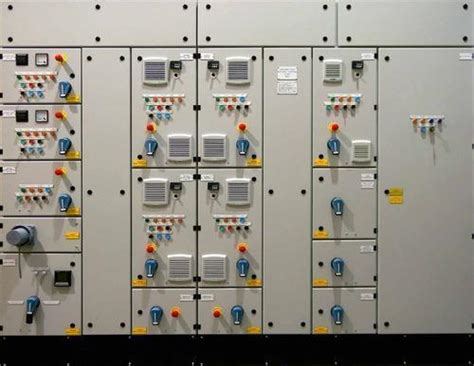 Three Phase Electric Control Panel Operating Voltage 240 V Degree Of