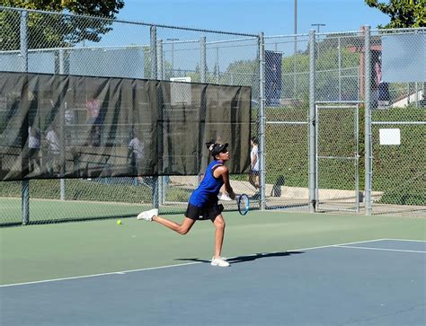 MHHS Girls Tennis Team takes on the Rocklin Thunder | Mountain House