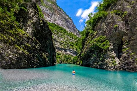 Tripadvisor Passeio de barco pelo Lago Komani e Rio Shala natação