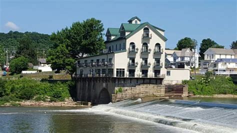 The Incredible Ohio Restaurant Thats Way Out In The Boonies But So