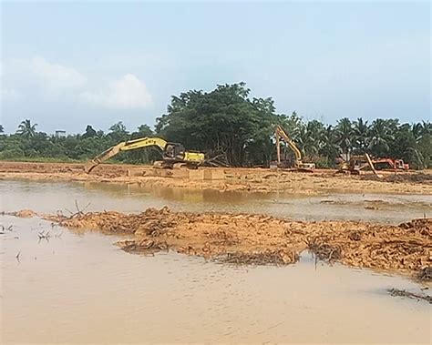 Lahan Proyek Pembangunan Kolam Retensi Di Kijang Bintan Diklaim Warga