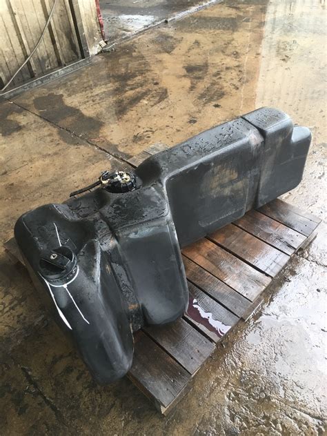 John Deere 6415 Fuel Tank