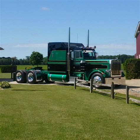 Beautiful Custom Pete Us Trailer Would Like To Repair Used Trailers