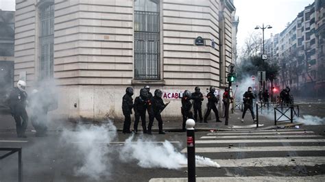 Protestas en Francia dejan 95 detenidos y 67 policías heridos