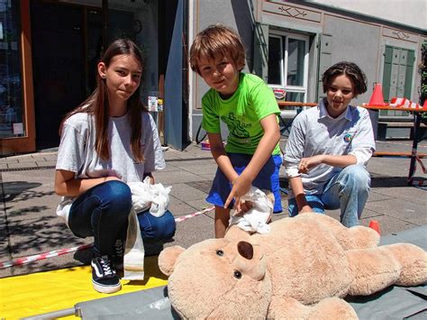 Radolfzell Beim Aktionstag Herz F R Kinder Steht Das Vergn Gen Der