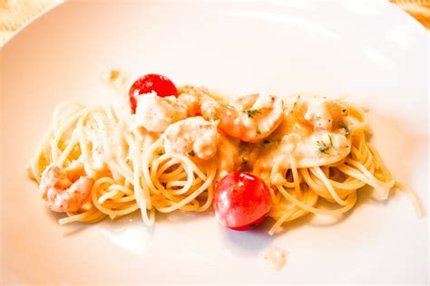 Spaghetti con Gamberi – Spaghetti with Shrimps - Pane-Bistecca