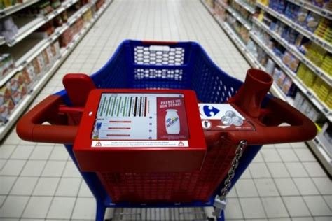 Carrefour Teste Un Caddie Connecté Futuriste Qui Reçoit Ses Données En