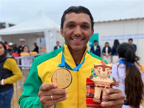 Isaquias Queiroz Fatura O Ouro No Pan De Lima E Repete T Tulo De