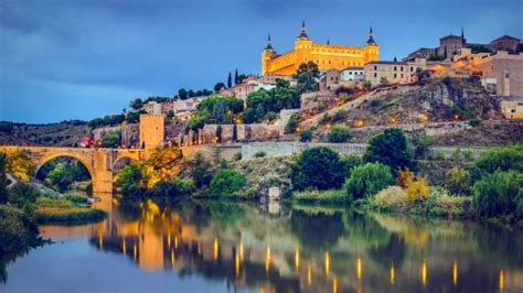 22 Holiday Destinations Spain Has Waiting For You - Robe trotting