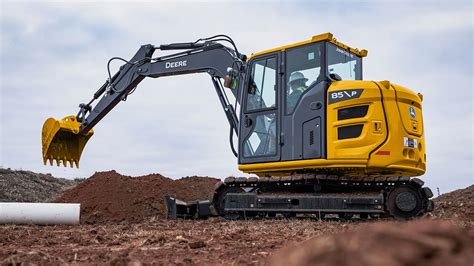 Deere Unveils Excavator Models And Future Generation Machines