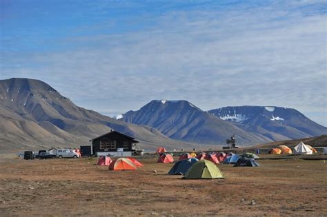 Hotels in Svalbard: Longyearbyen Accommodation for Any Budget