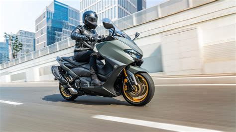 Yamaha TMAX And TMAX Tech MAX Updated For 2022 WebBikeWorld