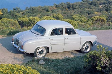 Renault Dauphine - Classic Car Review | Honest John