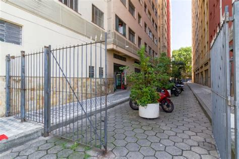 Apartamento à venda na Rua Barão de Iguape Liberdade São Paulo EmCasa