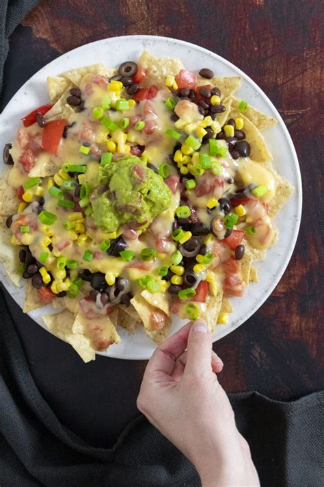 Easy Vegan Nachos With 6 Minute Vegan Queso