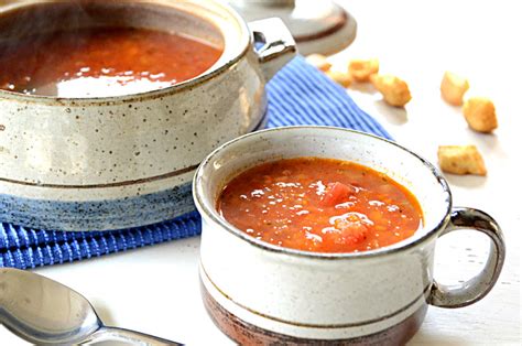 Spicy Tomato Soup | kitchengetaway.com