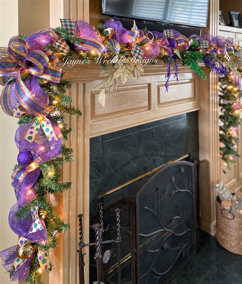 Mardi Gras garland | Garland, Mardi gras, Wreath designs