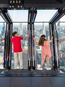 Book Skydeck Chicago Tickets | Stunning Skyline Views of Chicago