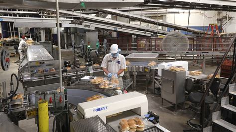 Jobs plentiful, labor scarce